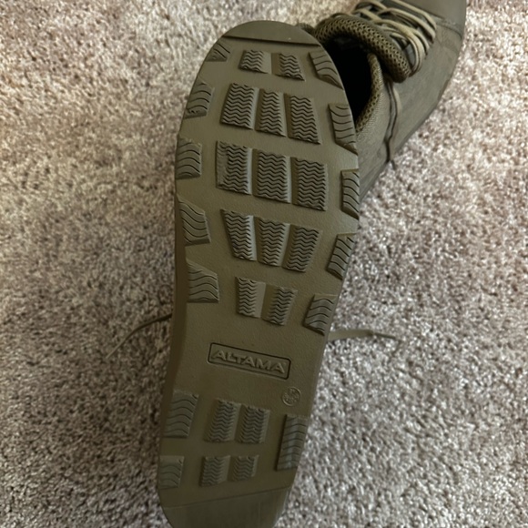 Altama boots - Picture 3 of 4